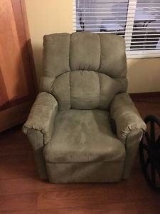 LAZY BOY CHAIR For Sale