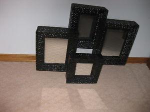 Mirror with 4 framed mirrors
