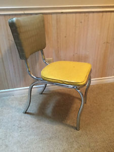 Retro-Vintage Chrome Chair