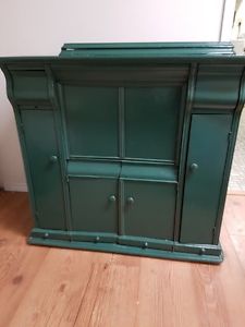 Singer Drawing Room Treadle Cabinet