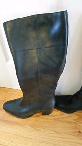 Woman's dress boots