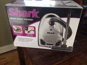 shark quick clean canister vacuum like new