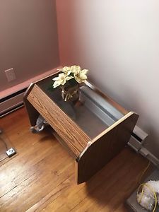 2 End tables