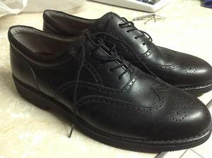 2 pairs of Rockport shoes