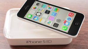 Apple iPhone 5c, White, Perfect Condition, With Bell/Virgin