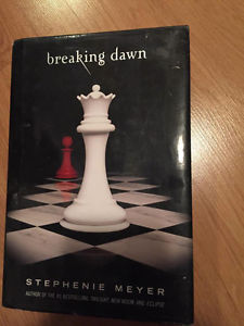 BREAKING DAWN by Stephenie Meyer