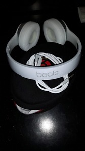Beats wired headphones