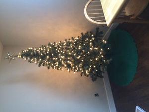 CHRISTMAS TREE 6.5ft prelit