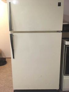 General Electric Fridge and stove $150 each