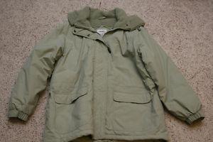 Ladies winter coat Northern Reflections size large (new)