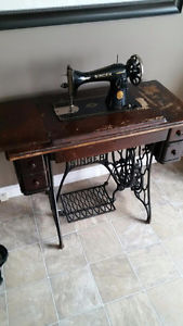 Singer foot pump sewing machine