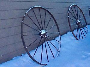 Wanted: 4 antique wagon wheels