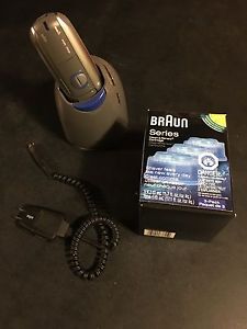 Braun  Activator Self-cleaning Shaver