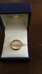 Gold ring