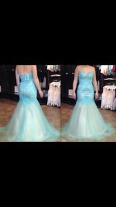 Beautiful prom dress!