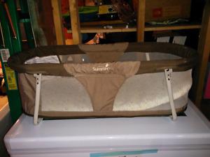 Co sleeper basket