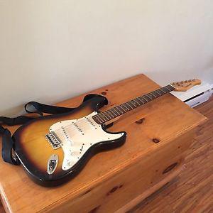 Crestwood ST920 Electric Guitar and Amp