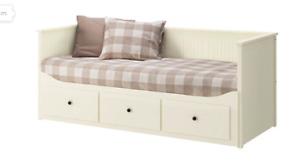 Daybed with 3 drawers / 2 mattresses