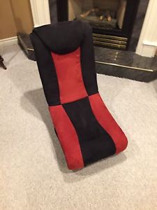 Wanted: Red & Black foldable chair