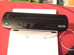 Wii U Deluxe 32 GB System with Game
