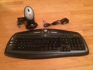 Wireless mouse/keyboard combo