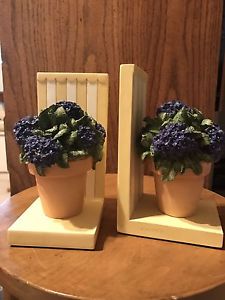 Bookends/picture frame/tissue holder