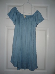 Brand New Urban Outfitters Off the Shoulder Dress