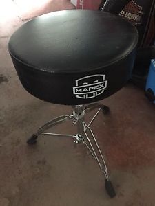 Drum throne