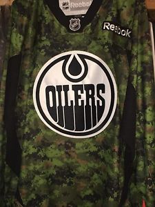 Edmonton Oilers Camo Jersey Large