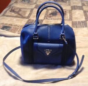 GUESS PURSE