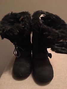 Girls size 3 winter boots