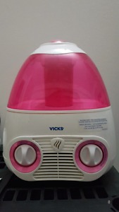Humidifier by vicks