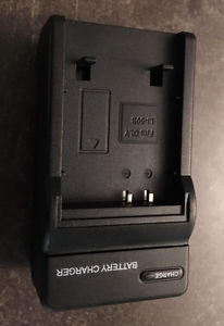 Li-50B battery charger for cameras