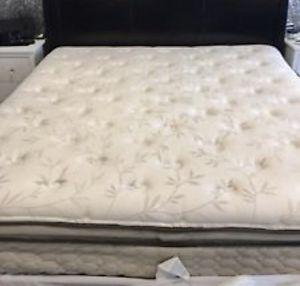 Nice Queen Pillowtop Bed - Free Delivery!!