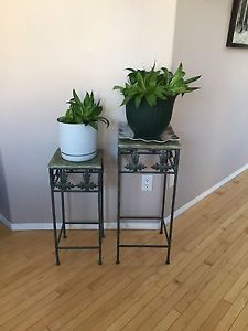 Plant stands / nesting tables - set