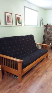 Solid wood frame futon