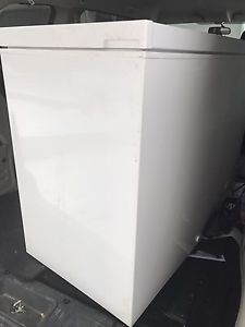 Wanted: Freezer and Lg heater and arconditinior