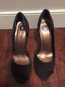 Womens shoes for sale! - make me an offer