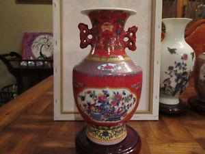 hand painted oriental vases superb pieces