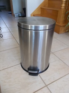 20L Stainless Steel kitchen step garbage can