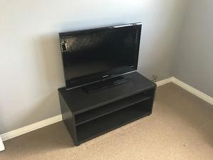 32" Samsung LCD P TV and Stand