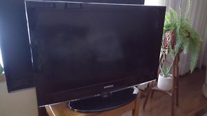 32" Samsung LCD TV