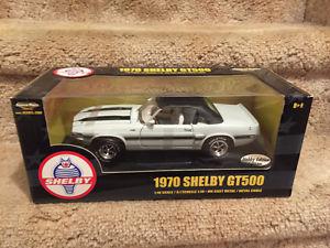 American Muscle  Shelby GT-500 Convertible 1:18 - Sealed