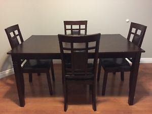 Aran 5-Piece Casual Dining Package