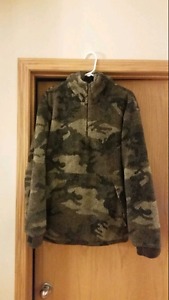 Cabela's Pullover Jacket/Hoodie - Size Medium