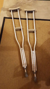 Crutches - 5'2" to 5'10" - Aluminum