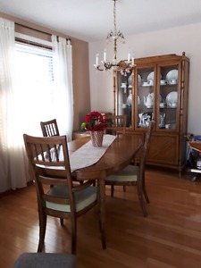 Dining room table and hutch