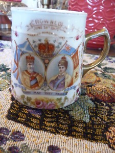English Porcelain Coronation Mug For Edward 7th 