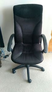 Excellent condition comfortable computer chair