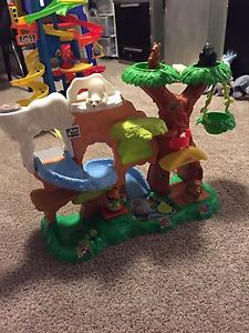Fisher price little people zoo